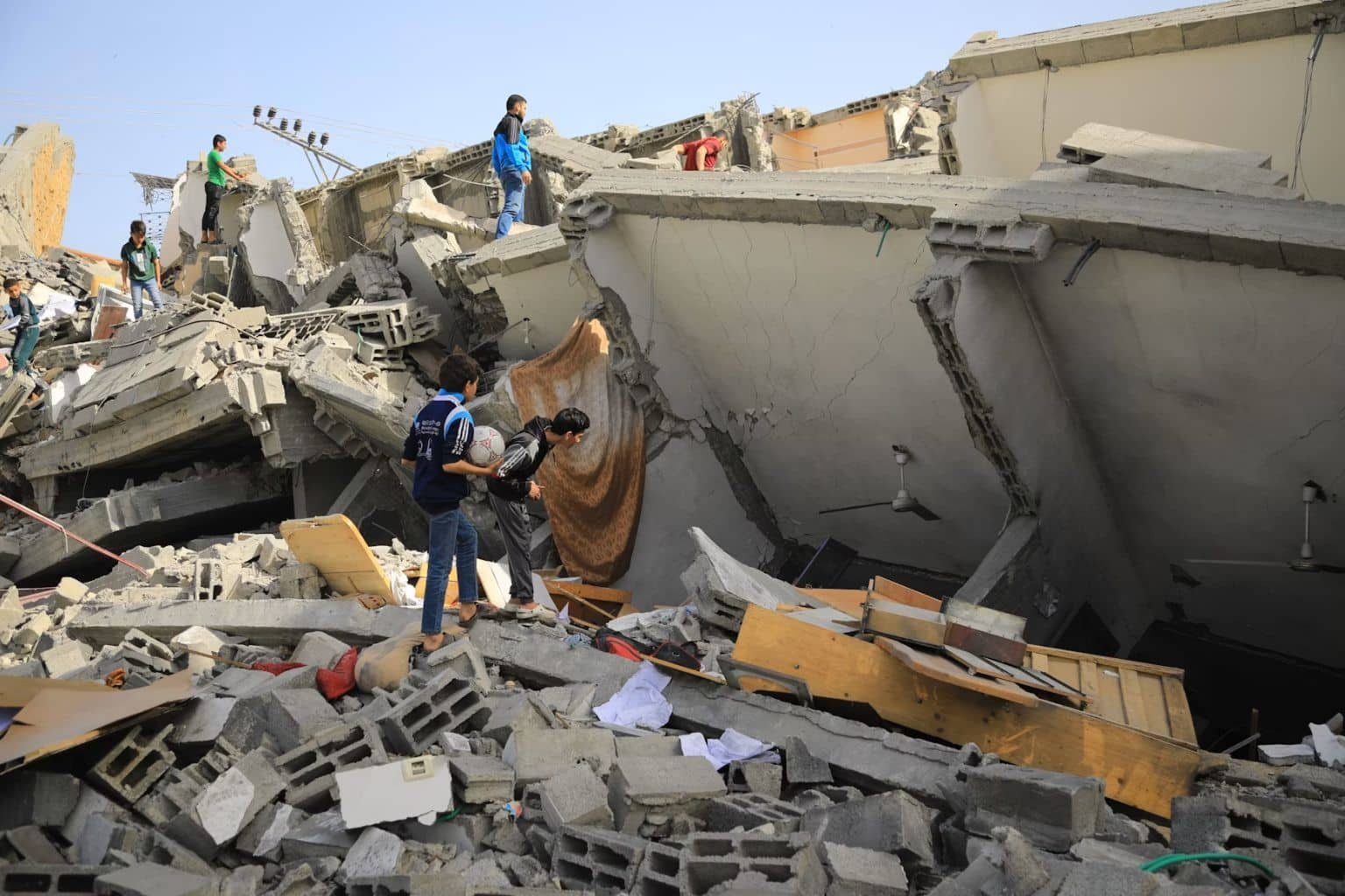 What to Do Immediately After a California Earthquake