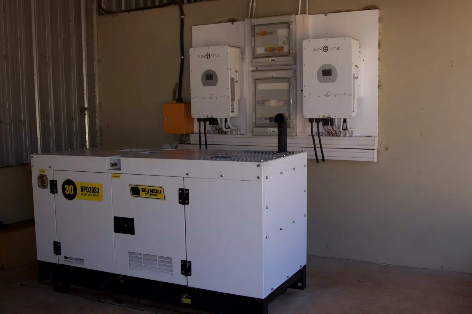 generator vs battery backup